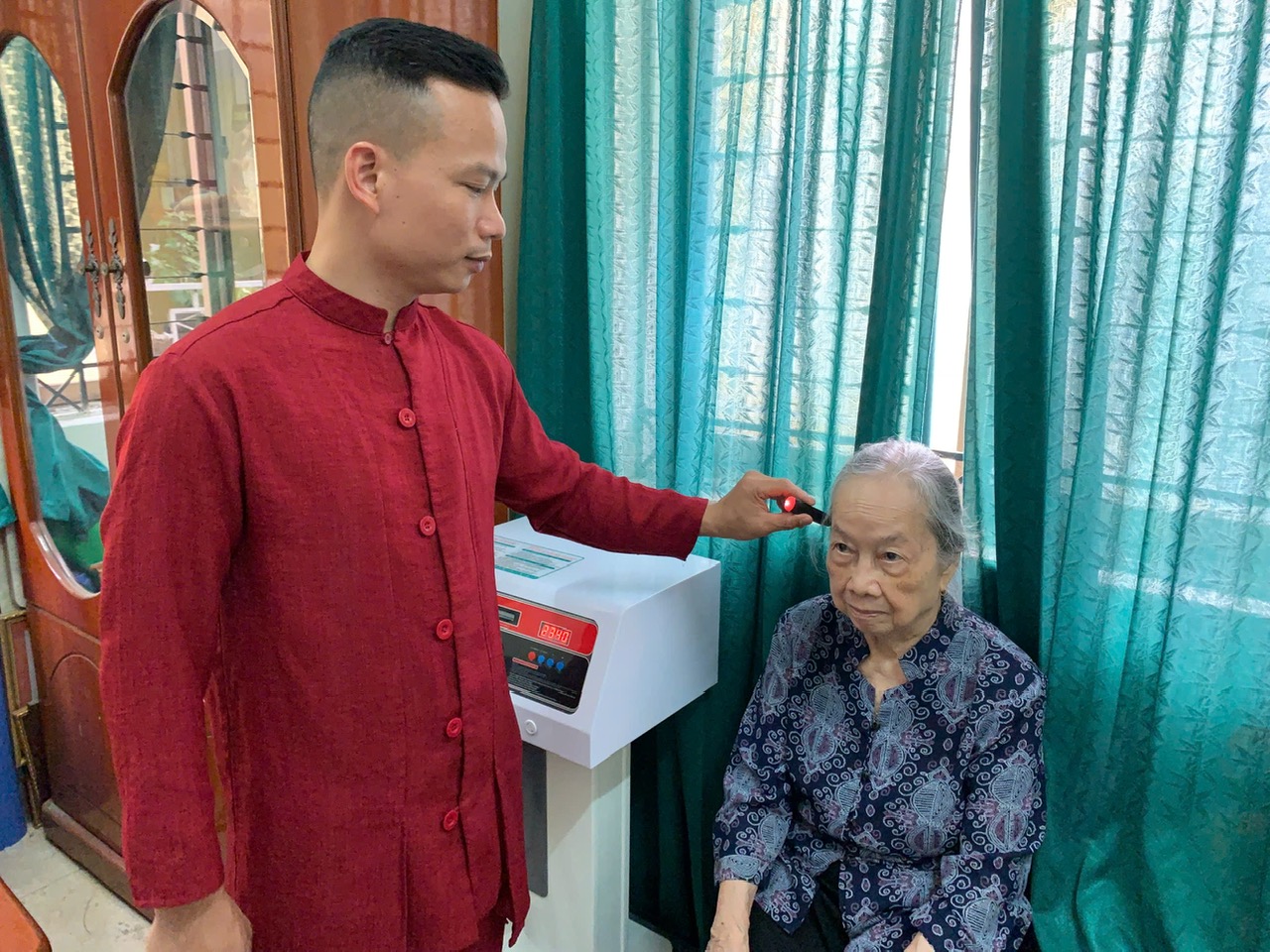 Tiếp tục chương trình phối hợp hoạt động giữa Hội Cứu trợ trẻ em khuyết tật TP Hà Nội và Doanh nhân thiền ca Việt Nam
