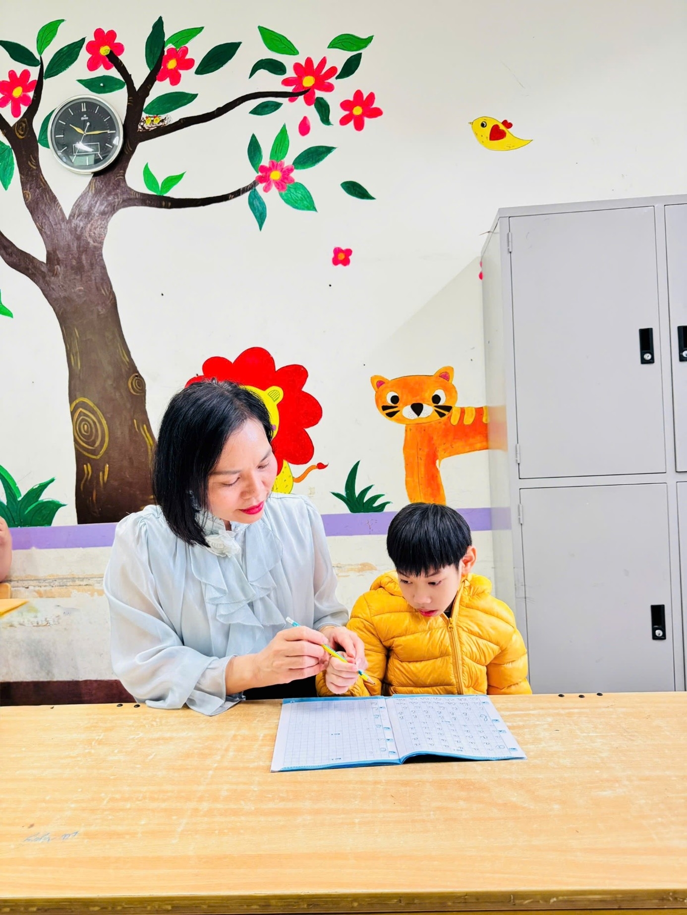 Người gieo hạt yêu thương trên cánh đồng Hy Vọng Người gieo hạt yêu thương trên cánh đồng Hy Vọng