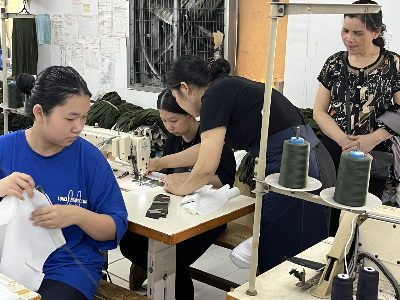 Cập nhật: Hội Cứu trợ đã cử 07 cháu của Trường PTCS Xã Đàn tham gia học nghề may tại Công ty CP May X19, Bộ Quốc phòng Cập nhật: Hội Cứu trợ đã cử 07 cháu của Trường PTCS Xã Đàn tham gia học nghề may tại Công ty CP May X19, Bộ Quốc phòng