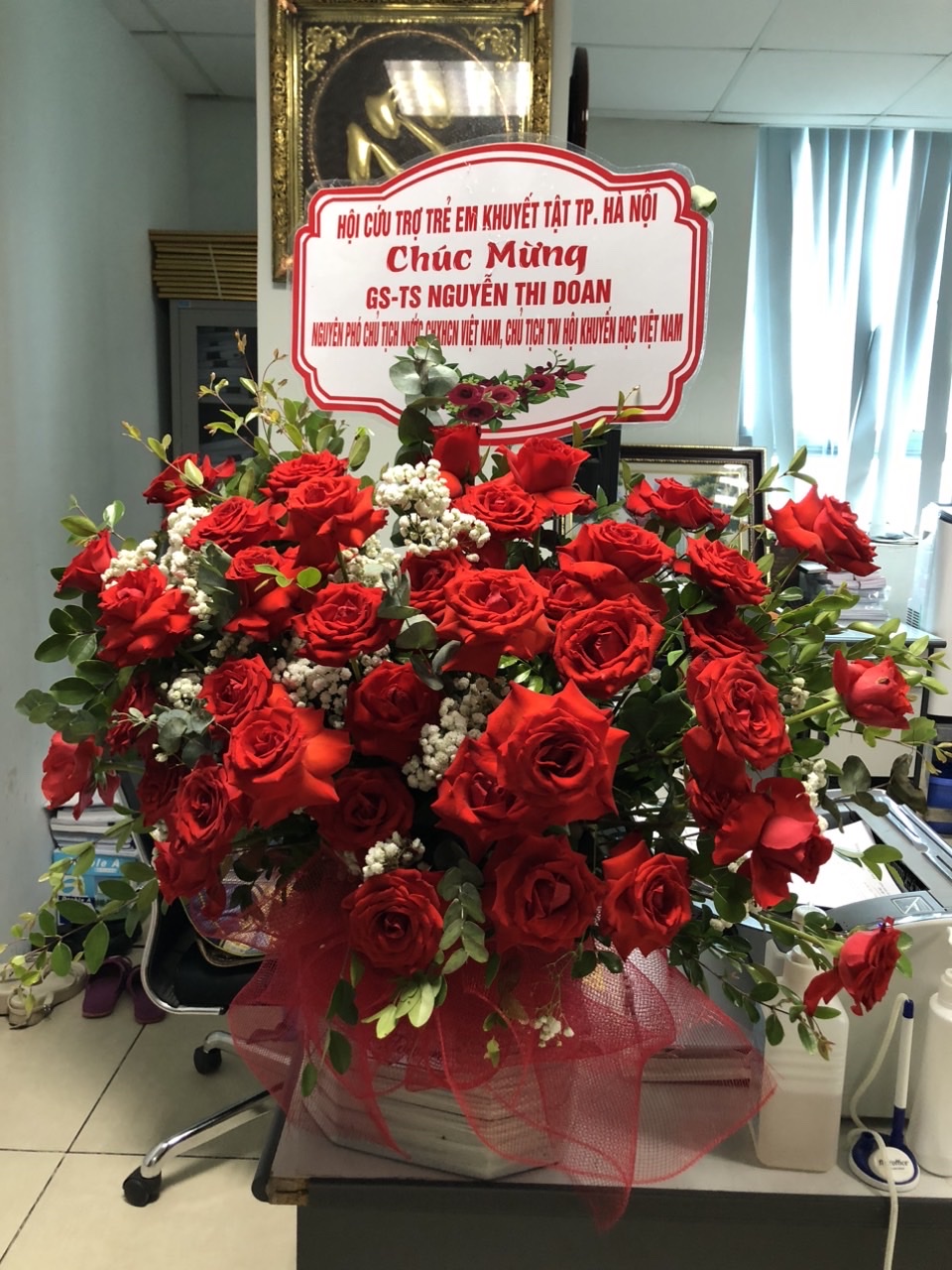 Hội Cứu trợ trẻ em khuyết tật TP Hà Nội thăm và tặng hoa chúc mừng phụ nữ nhân ngày 20/10 Hội Cứu trợ trẻ em khuyết tật TP Hà Nội thăm và tặng hoa chúc mừng phụ nữ nhân ngày 20/10